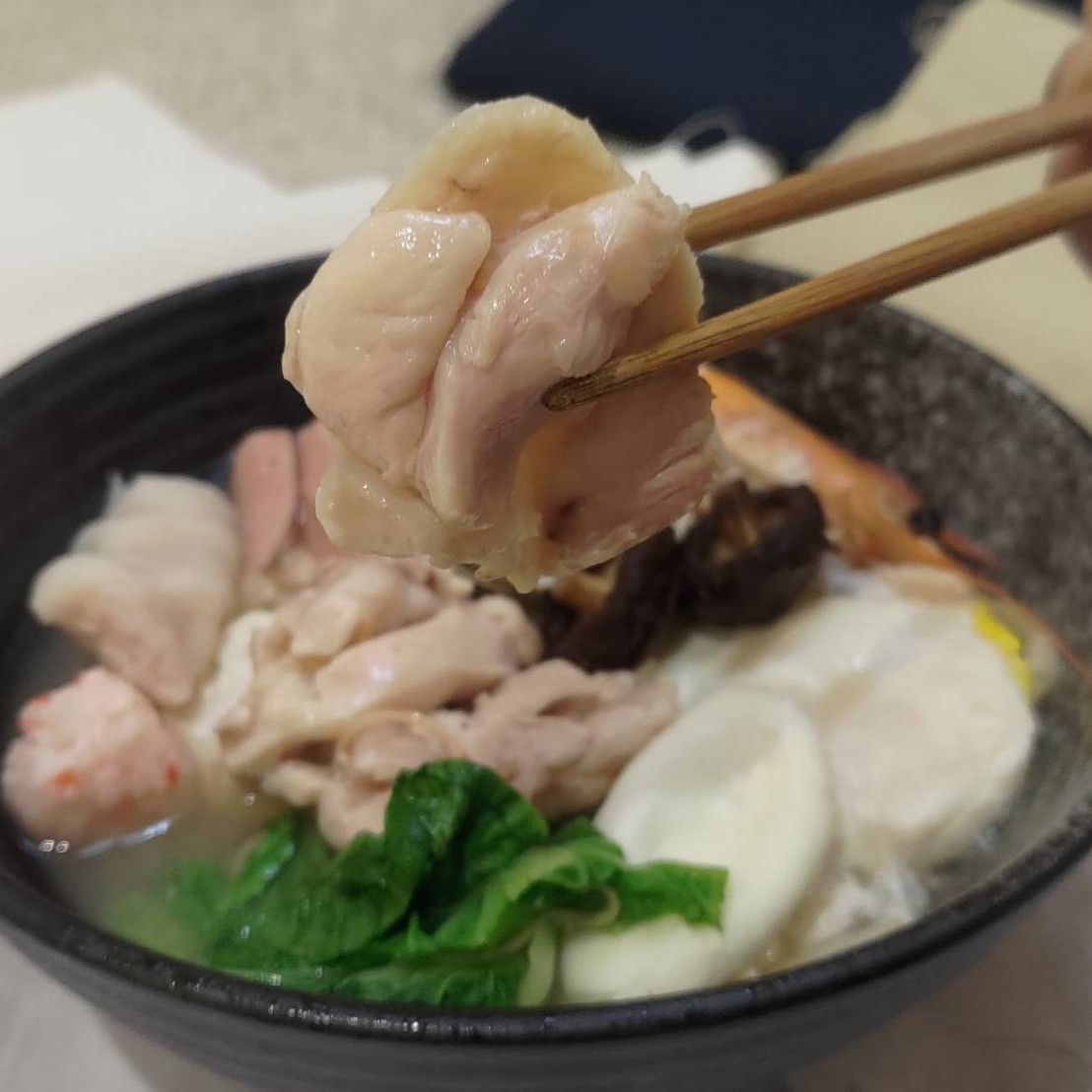 雞腿排鍋燒意麵